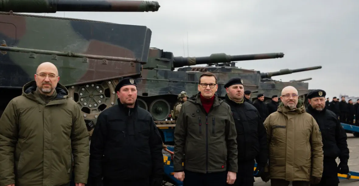 Polsko dodalo Ukrajině první čtyři tanky Leopard 2