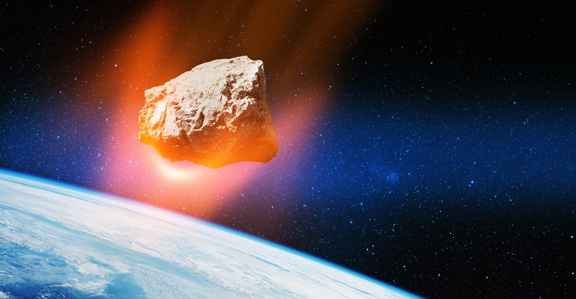 Kolem Země proletí asteroid velký až 100 metrů. Lze ho vidět dalekohledem