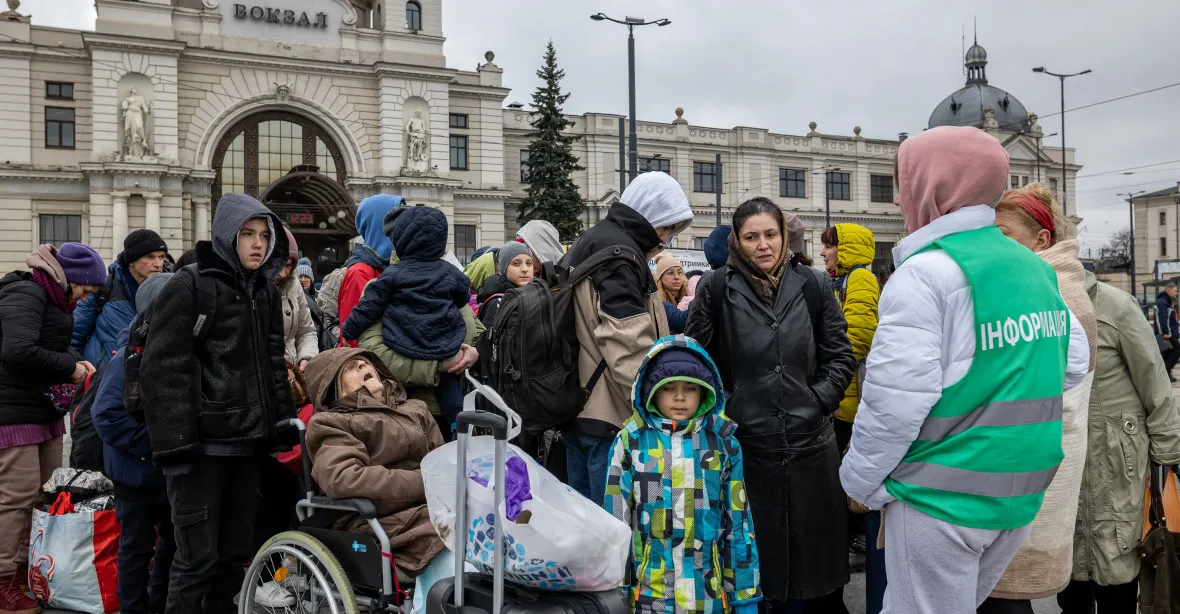 OBRAZEM: Útok, který otřásl světem. Na nádraží v Kramatorsku zemřely desítky civilistů