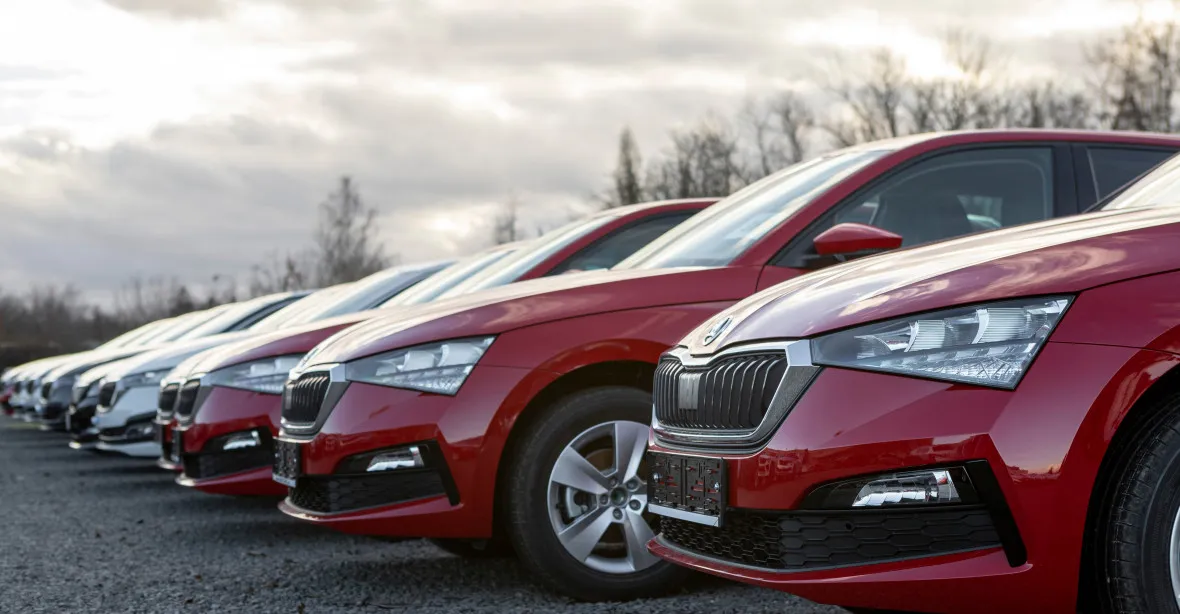 Manažer Volkswagenu chce znovu v Rusku vyrábět škodovky. Mají ale vypadat jako volhy a pabědy