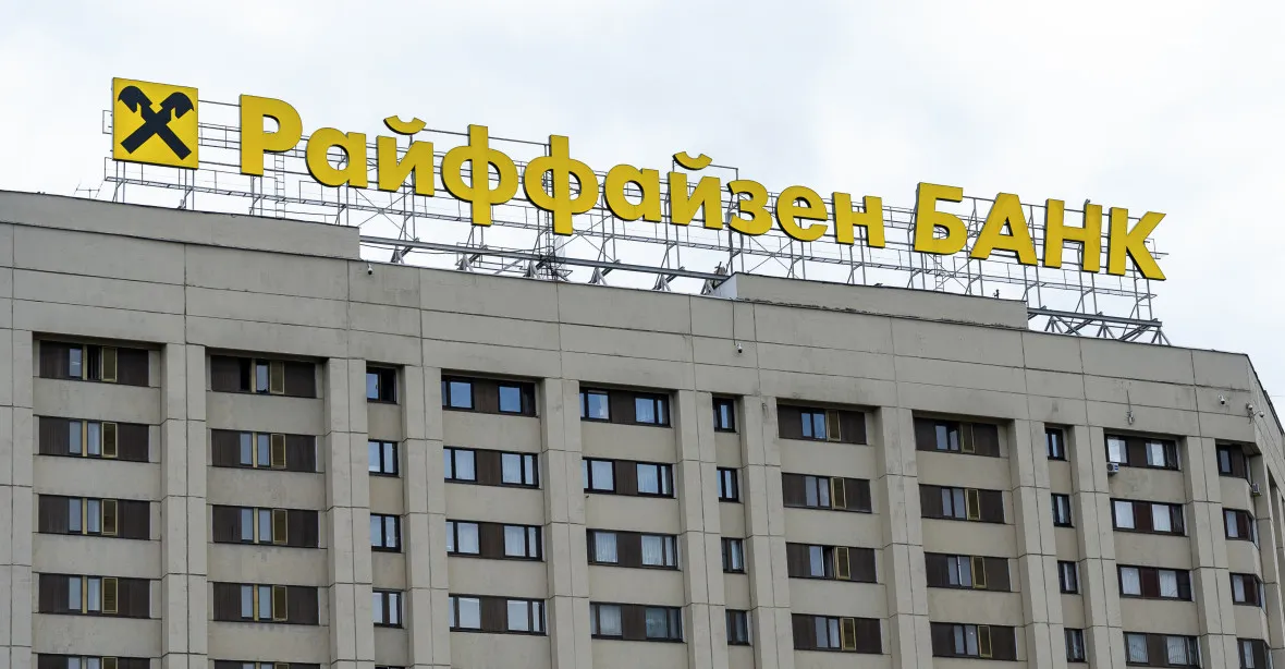 Ekonomka Horská hájí rekordní zisk Raiffeisenbank v Rusku. „Ti lidé by jinak šli na frontu“