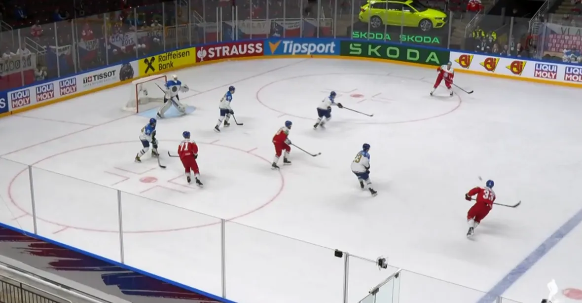 Češi slaví druhé vítězství na MS v hokeji. Kazachstán porazili 5:1