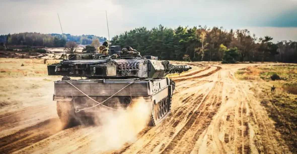 Česko chce koupit nejméně 77 tanků Leopard 2A8