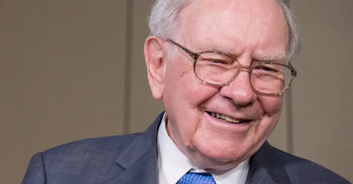 Investorský guru Buffett sází na fosilní paliva, potenciál zjevně vidí mimo „zelený“ sektor