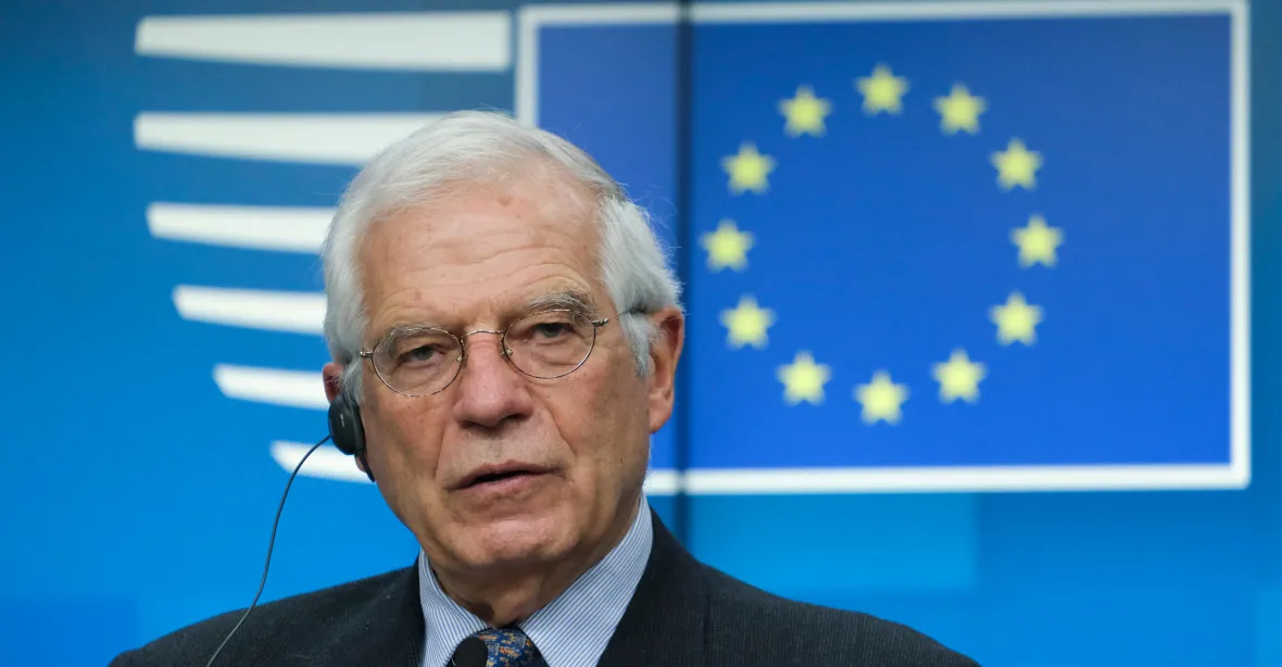 „Rusko je benzínka s atomovkama.“ „EU je zkrachovalá země.“ Borrell a Zacharovová šli do sebe