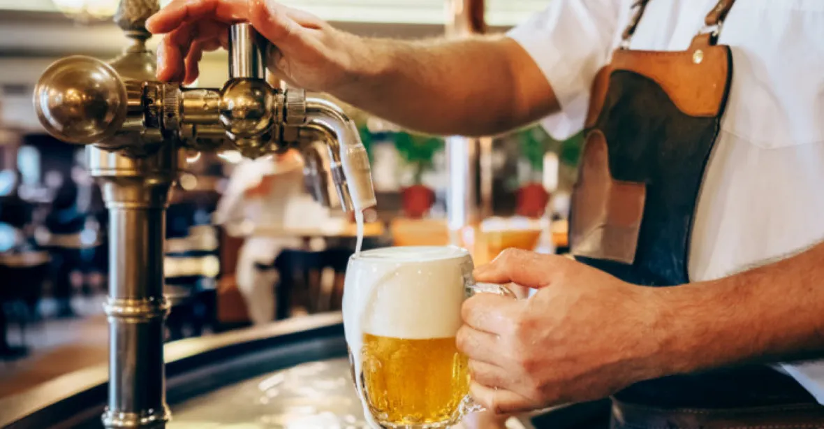 Cena piva v Praze po změně DPH může překročit 70 Kč za půllitr
