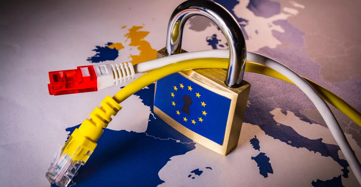 Začíná platit přísná regulace internetu. EU se bojí o děti, hrozí miliardovými pokutami