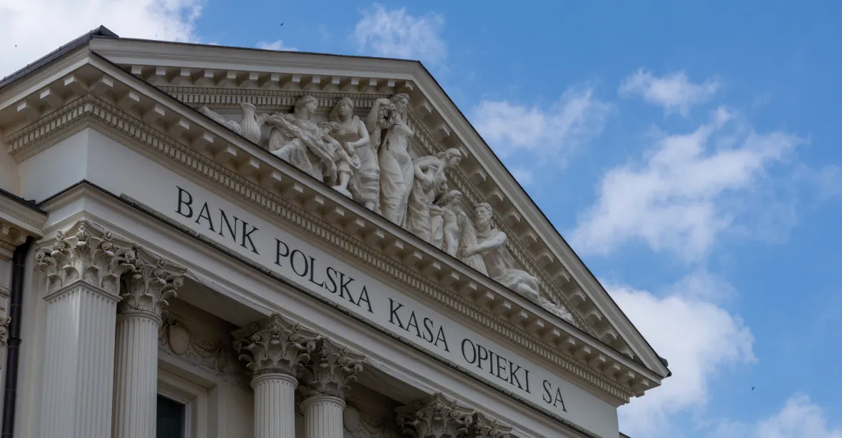 Polsko snižuje úrokovou sazbu uprostřed inflace
