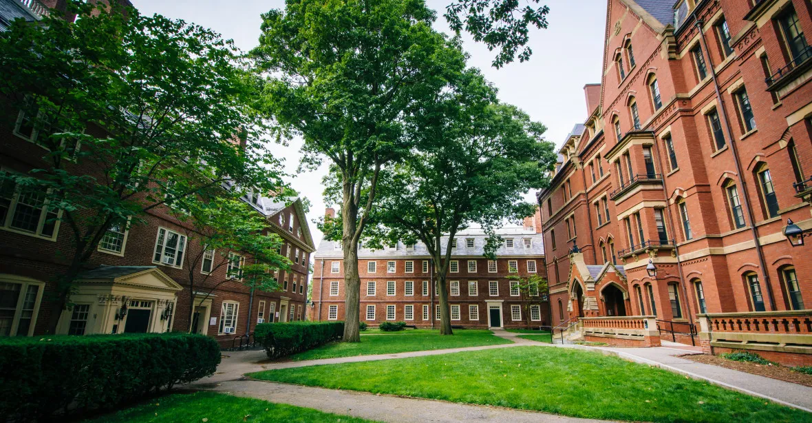 Harvard je nejhorší americká škola ve svobodě projevu, tvrdí nadace