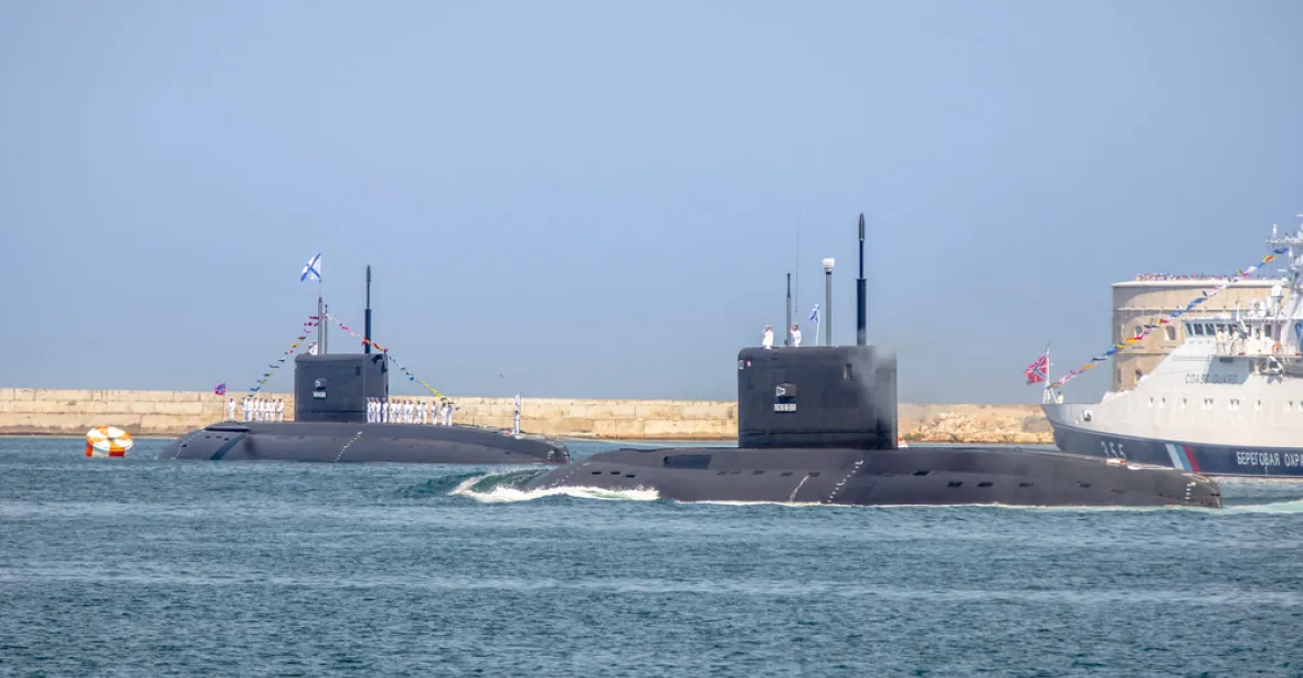 Ukrajinci hlásí úspěch.  Při útoku na Sevastopol poprvé během války potopili ruskou ponorku