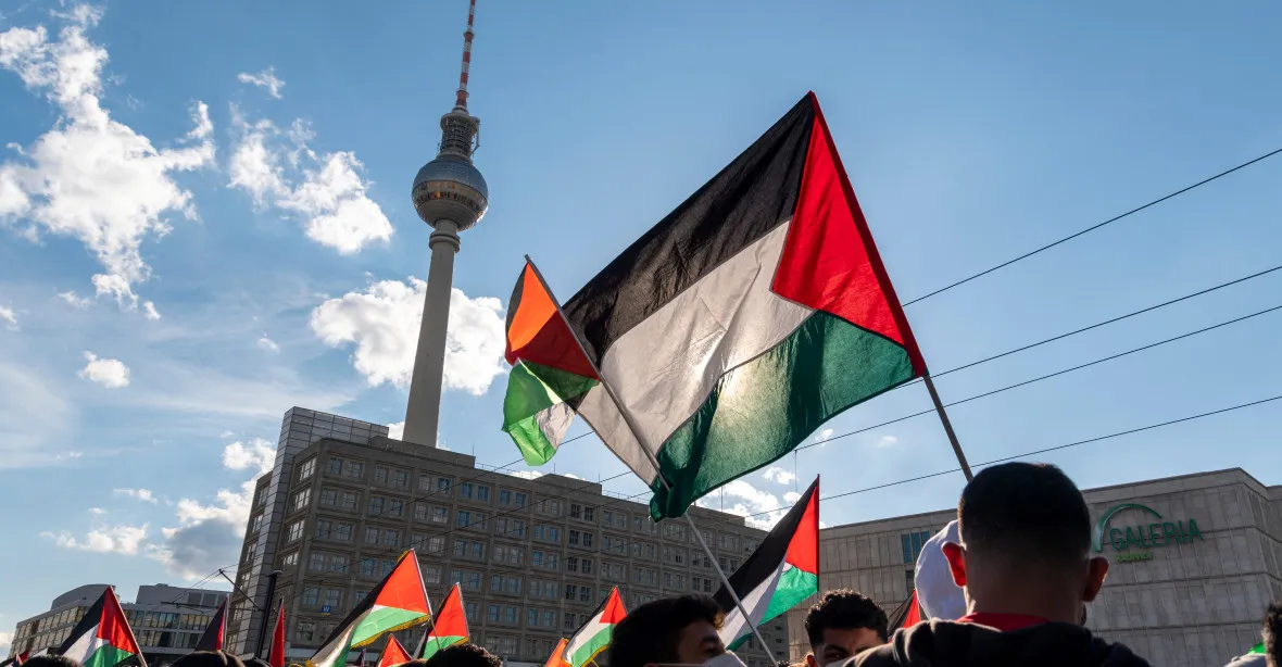 Německo po útocích proti Židům: „Vpustili jsme sem statisíce antisemitů“