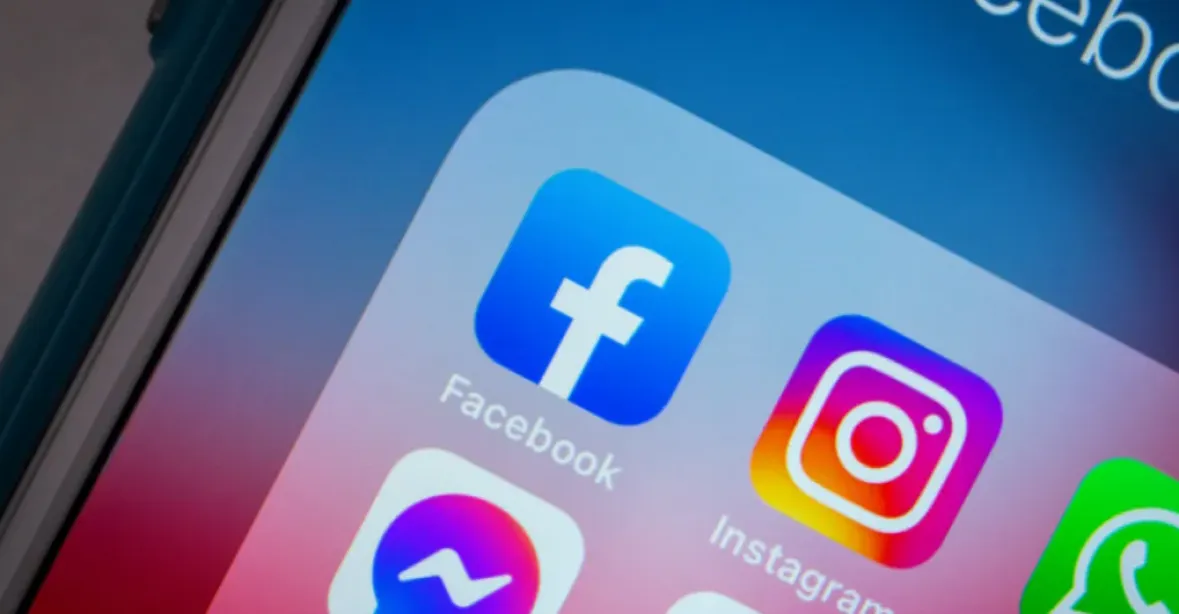Facebook a Instagram zavádí předplatné bez reklam od 310 korun