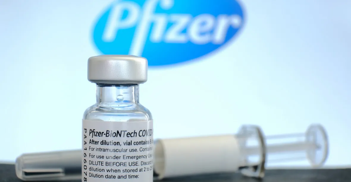 Stát Texas žaluje firmu Pfizer. Prý lhala o vakcíně proti covidu a zastrašovala kritiky
