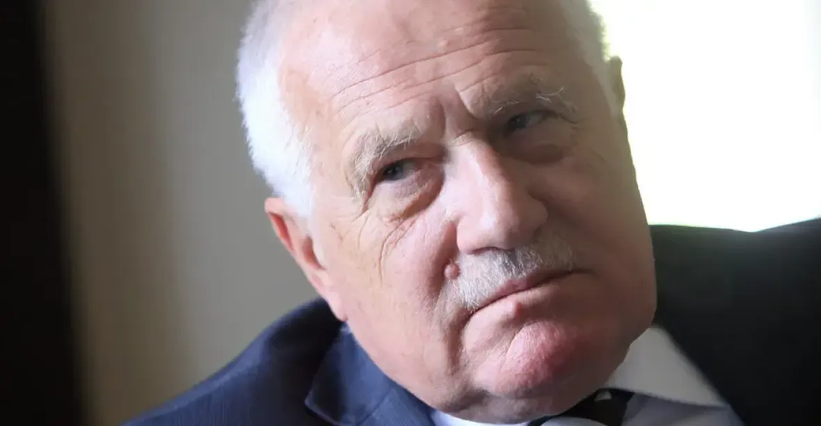 Václav Klaus se zotavuje z covidu. Musí omezit program