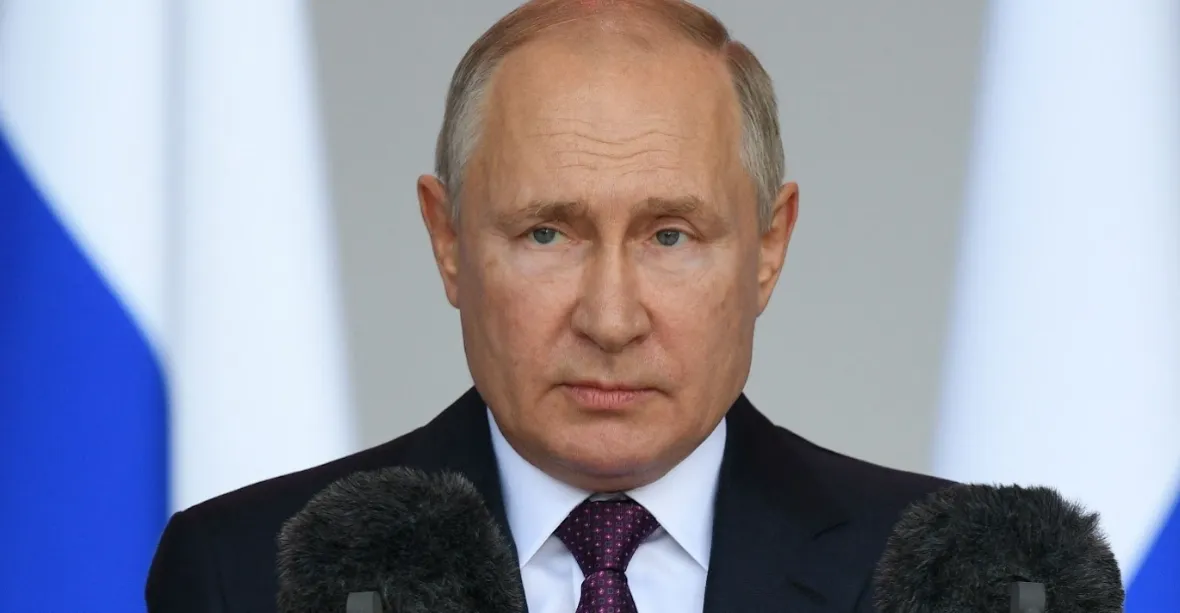 Ruská ekonomika odolává sankcím. „Západ usnul na vavřínech,“ míní Putin