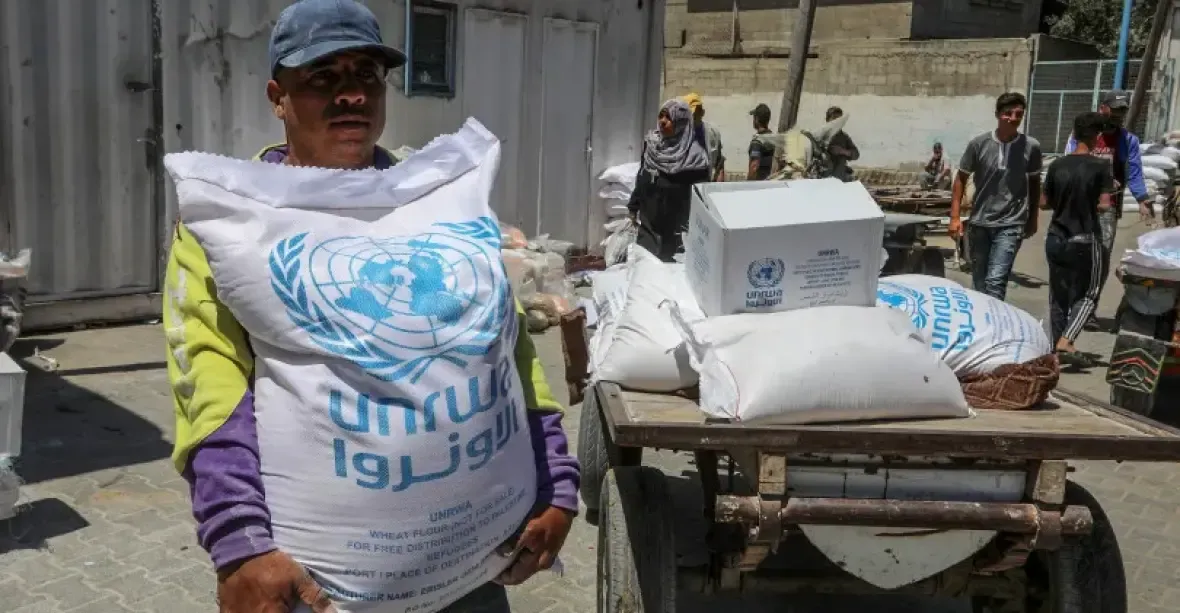 I Francie stopla peníze pro Palestince. „Šokující,“ reaguje šéf UNRWA
