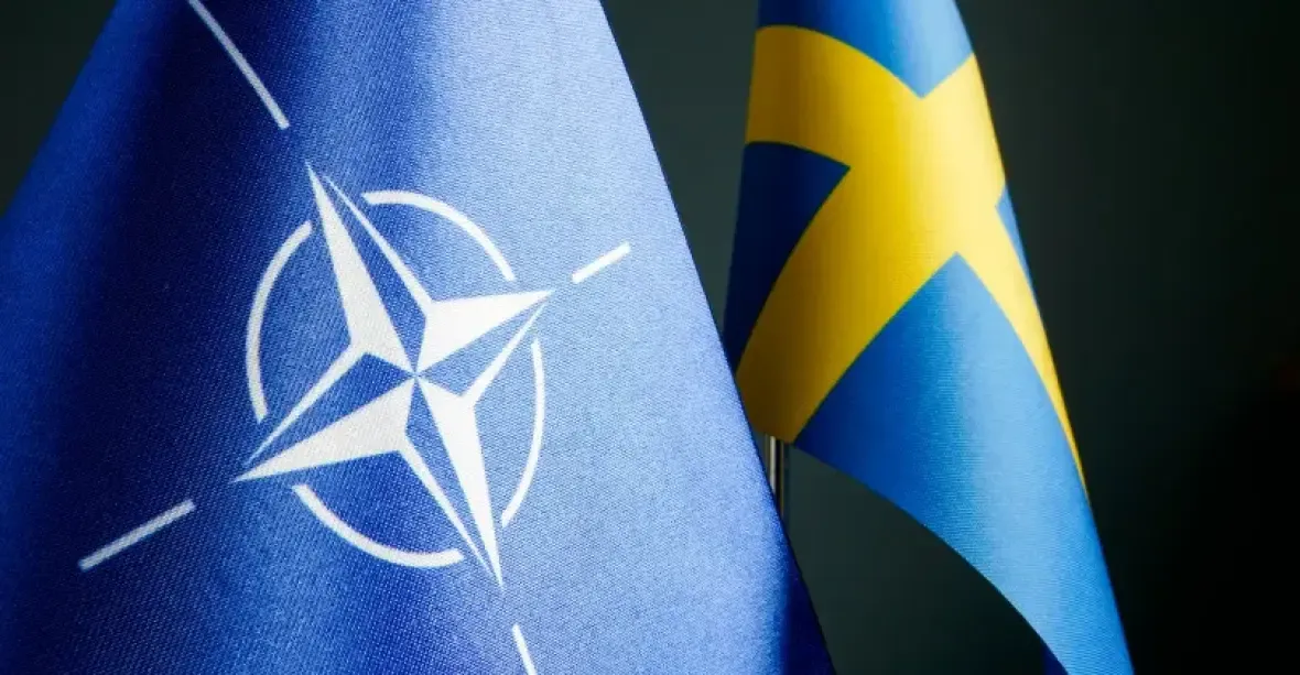 Vstup Švédska do NATO je volný. Maďarský parlament mu dal zelenou