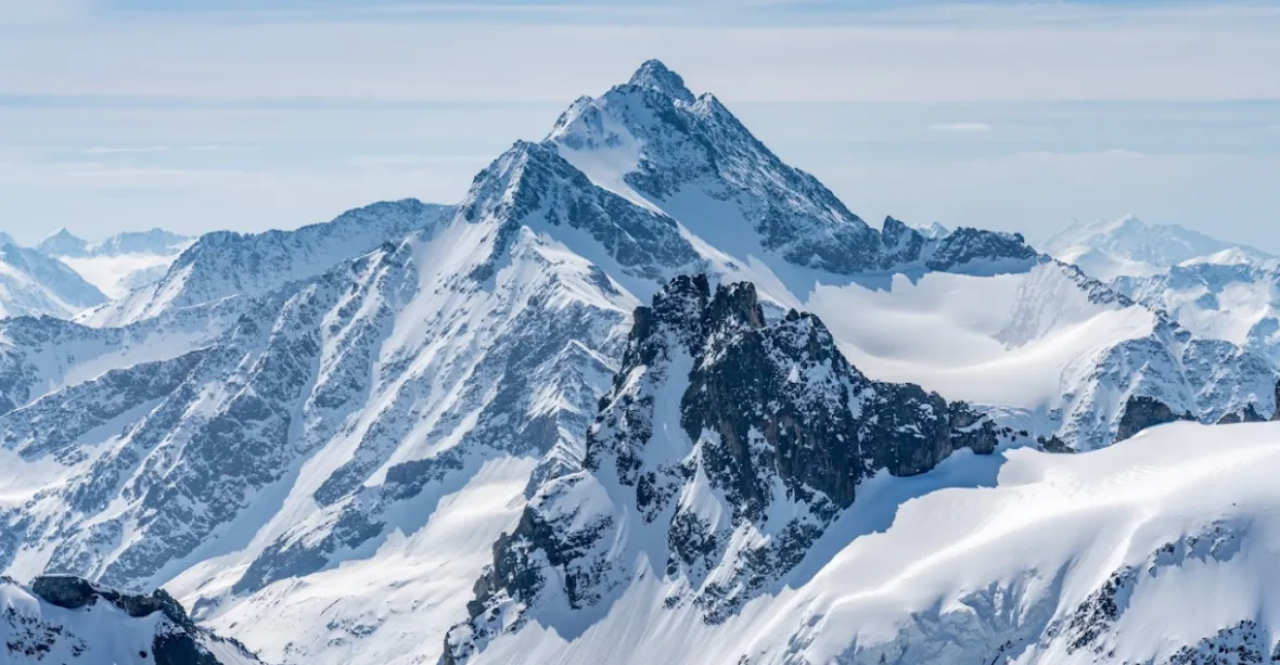 Tragédie v Alpách. Záchranáři našli pět mrtvých běžkařů